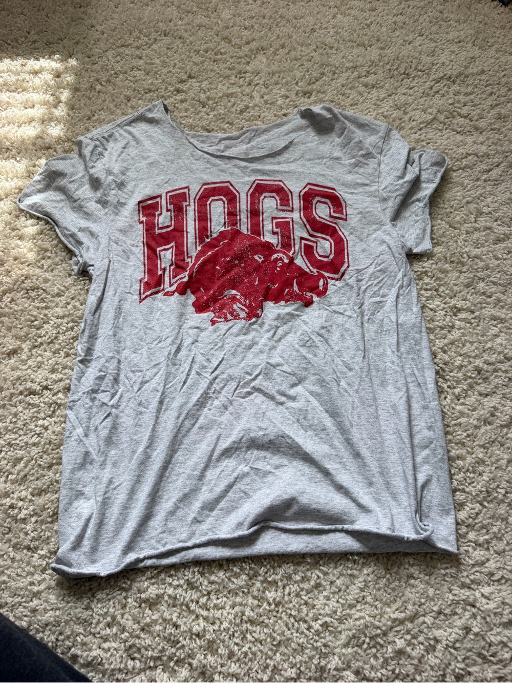 Women’s Gray Short Sleeve Tee with Red 'HOGS' Graphic